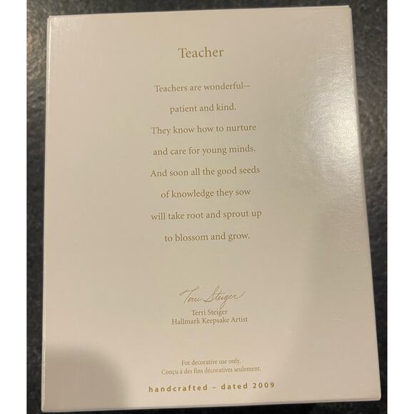 2009 TEACHER WATERING CAN ORNAMENT Hallmark Teachers Help Young Minds Grow NIB - Picture 3 of 3